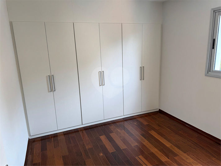 Foto REO1061567