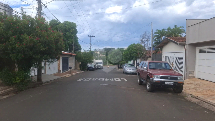 Foto REO1061705