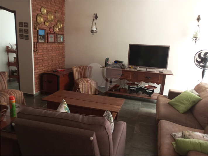 Foto REO1061774