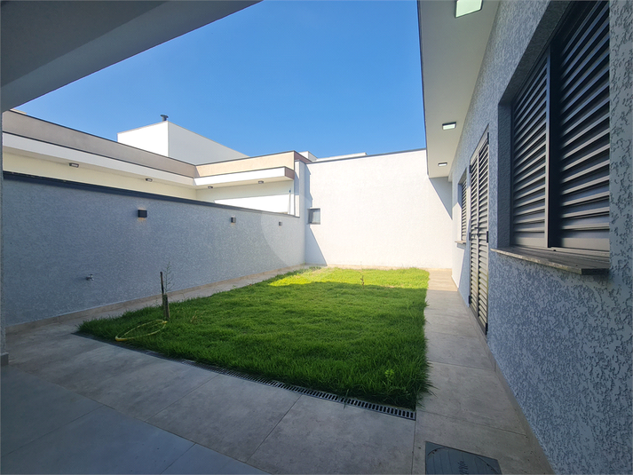 Foto REO1061824