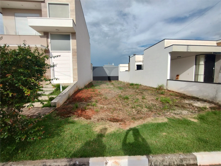 Foto REO1062196