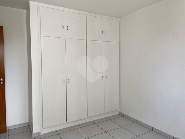 Foto REO1062353