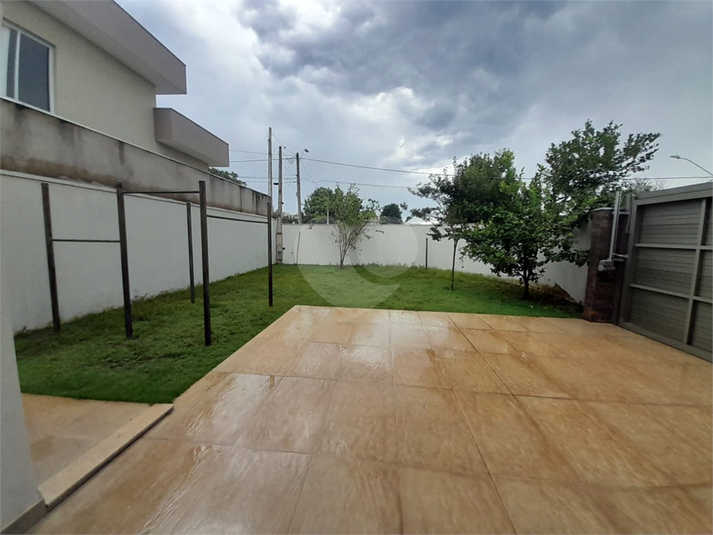 Foto REO1062387