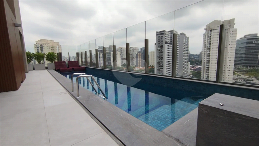Foto REO1062441