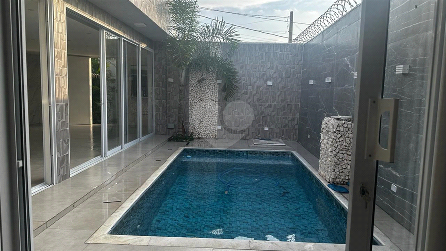 Foto REO1062479