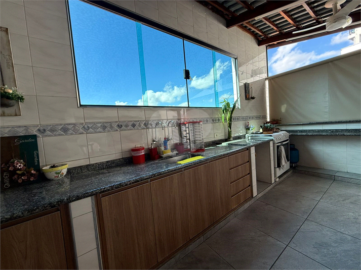 Foto REO1062535