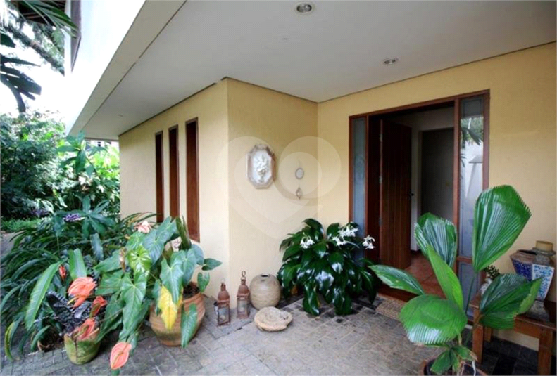 Porta principal 