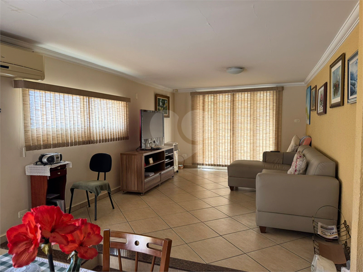 Foto REO1062586