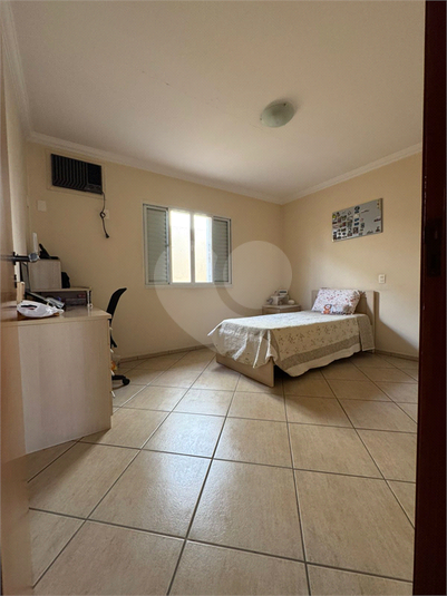 Foto REO1062586