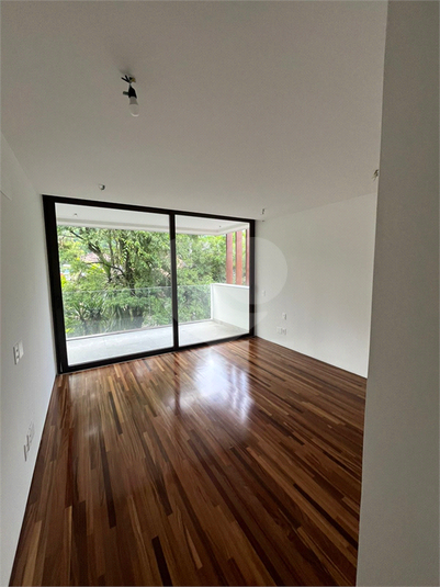 Foto REO1062628