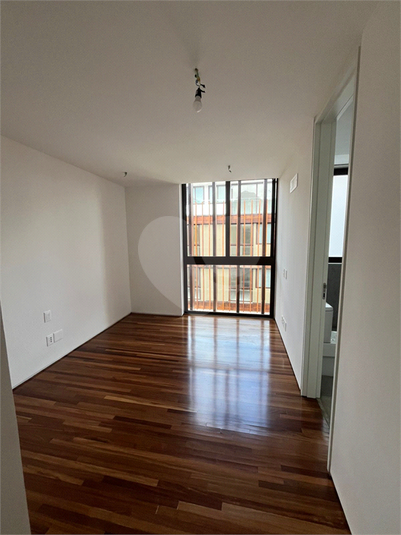 Foto REO1062628