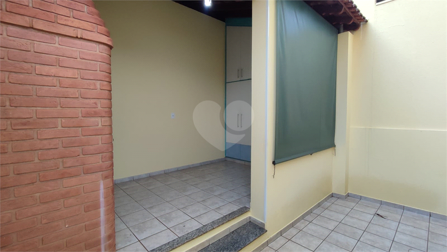 Foto REO1062635