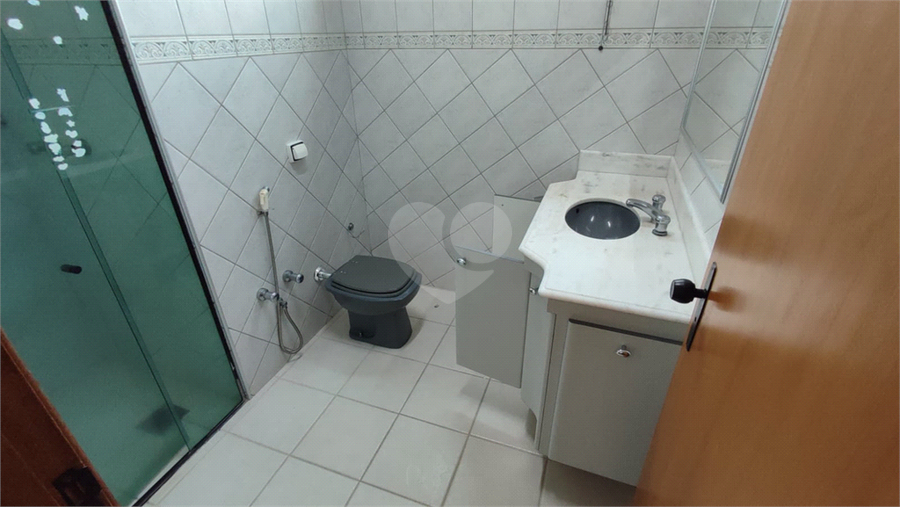 Foto REO1062635