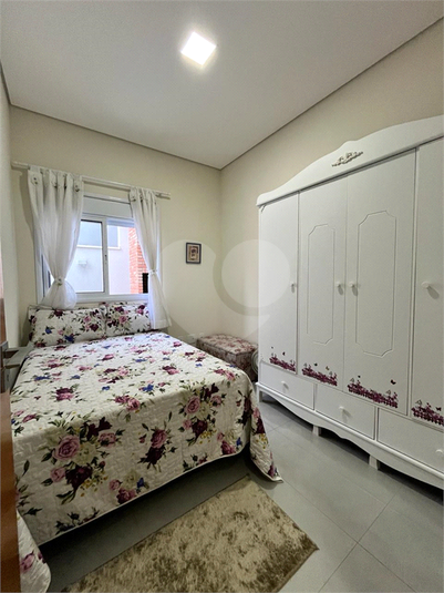 Foto REO1062640