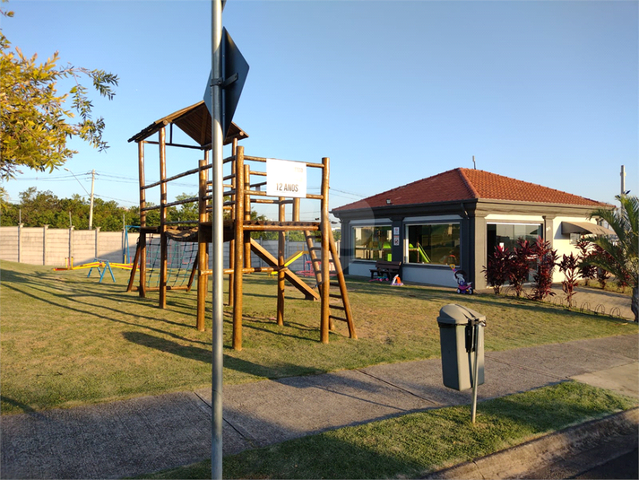 Foto REO1062640