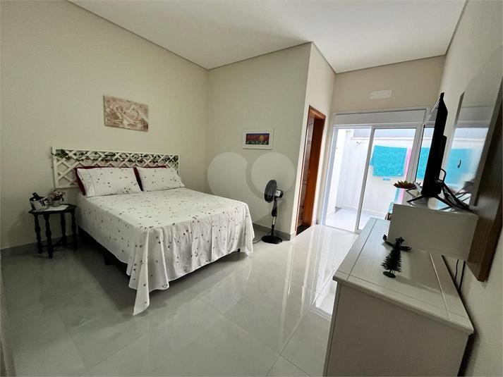 Foto REO1062640