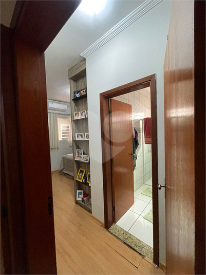 Foto REO1062670