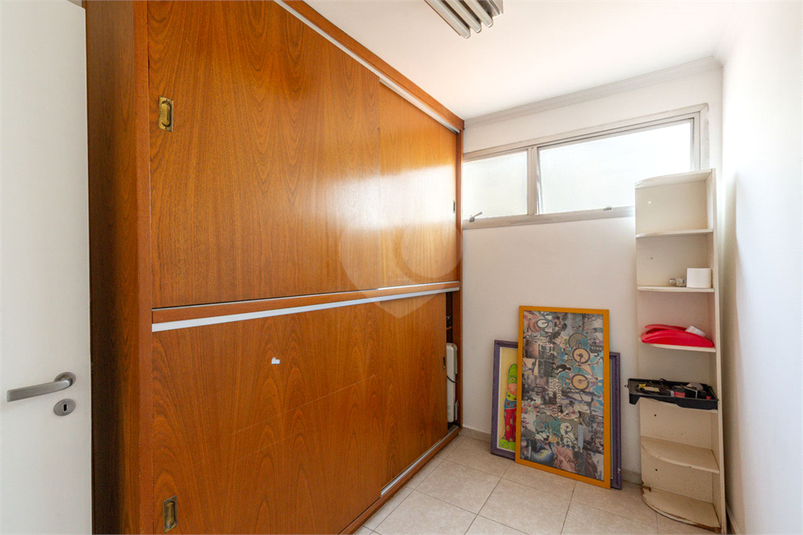 Foto REO1062716