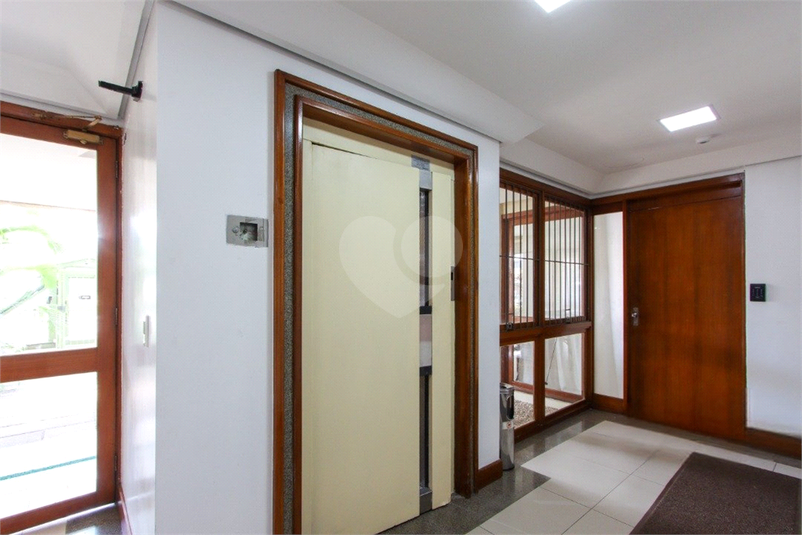 Foto REO1062885