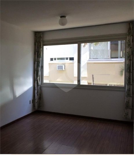 Venda Apartamento Porto Alegre São João REO1062959 3