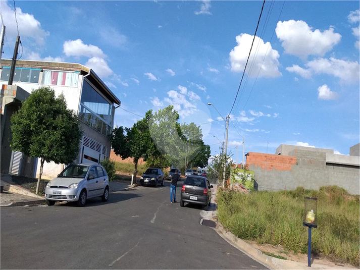 Foto REO1063033