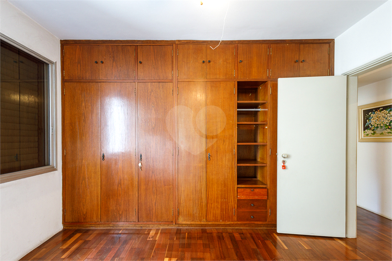 Foto REO1063045