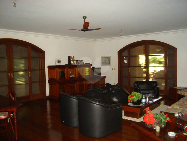 Foto REO1063089