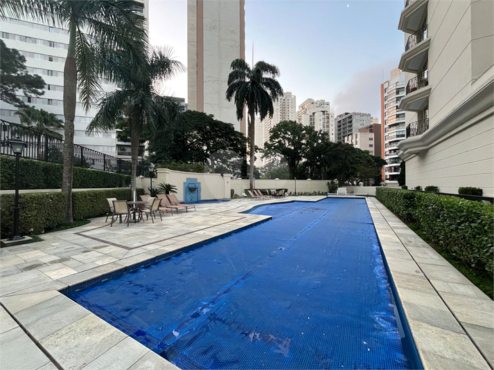Foto REO1063568