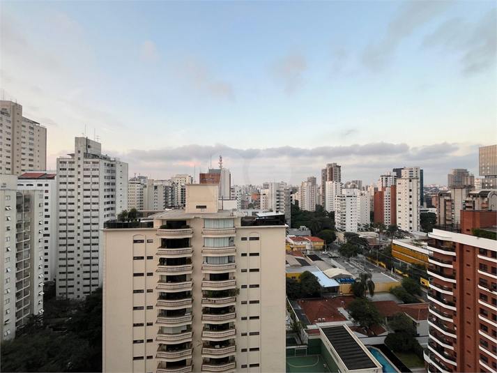 Foto REO1063568