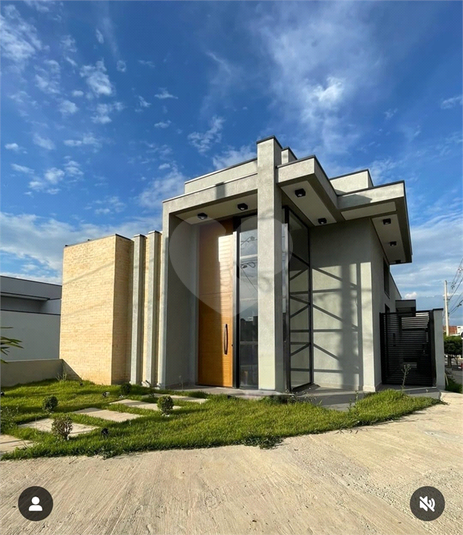 Frente da casa
