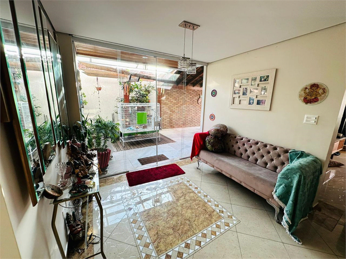Foto REO1063745