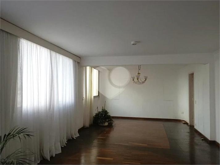 Foto REO1063863