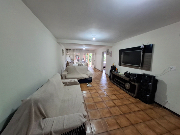 Foto REO1063968