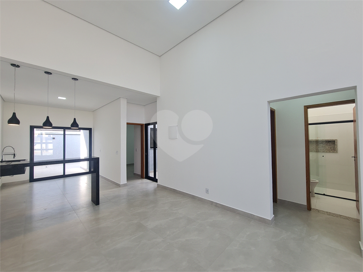 Foto REO1064174