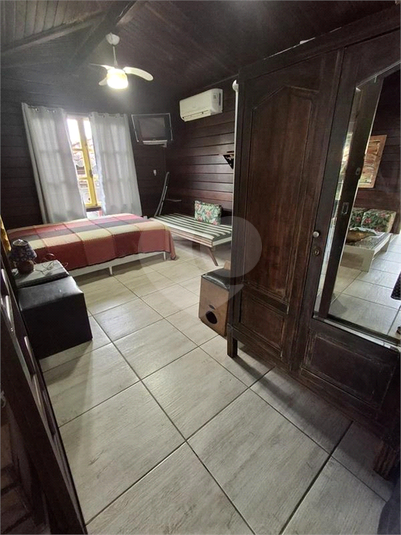 Foto REO1064619