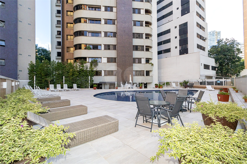 Venda Apartamento Curitiba Água Verde REO1064753 8