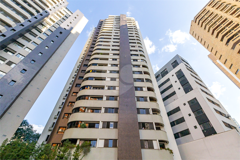 Venda Apartamento Curitiba Água Verde REO1064753 6