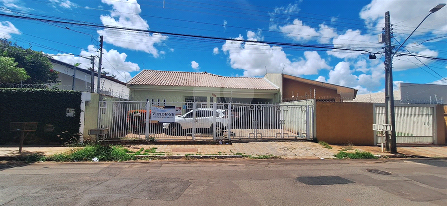 Venda Casa térrea Campo Grande Monte Carlo REO1064863 1