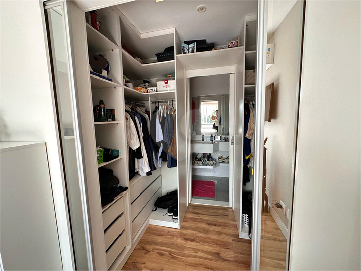 closet suite