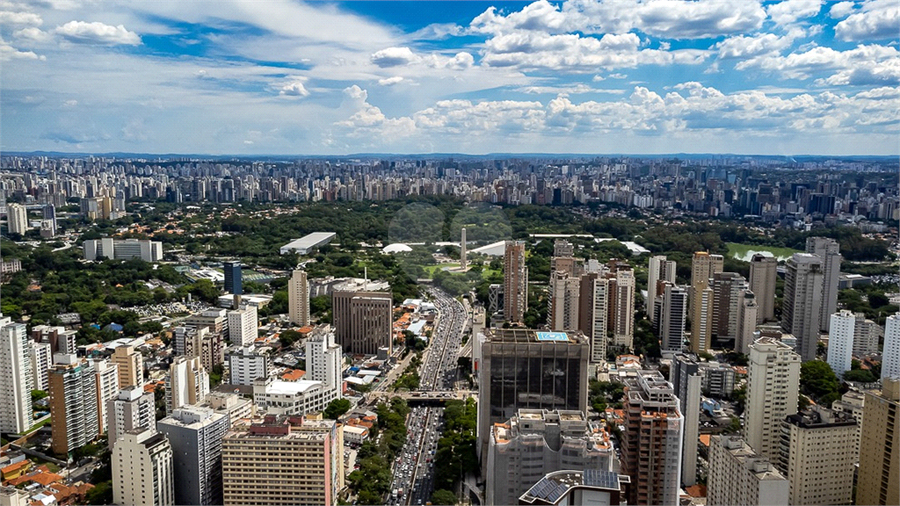 Foto REO1065011