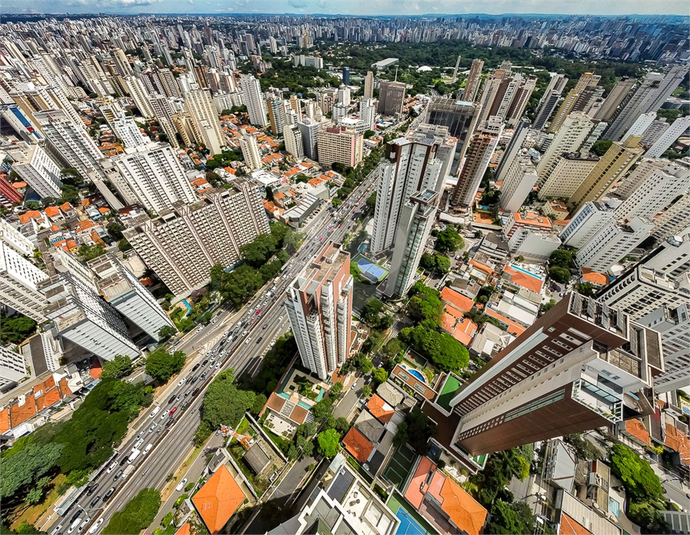 Foto REO1065011