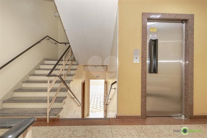 Venda Apartamento Porto Alegre Centro Histórico REO1065106 31