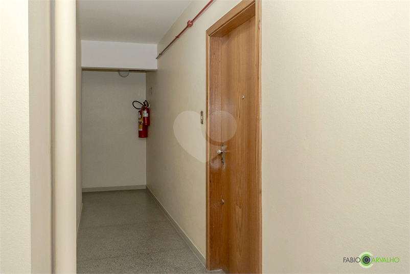 Venda Apartamento Porto Alegre Centro Histórico REO1065106 29