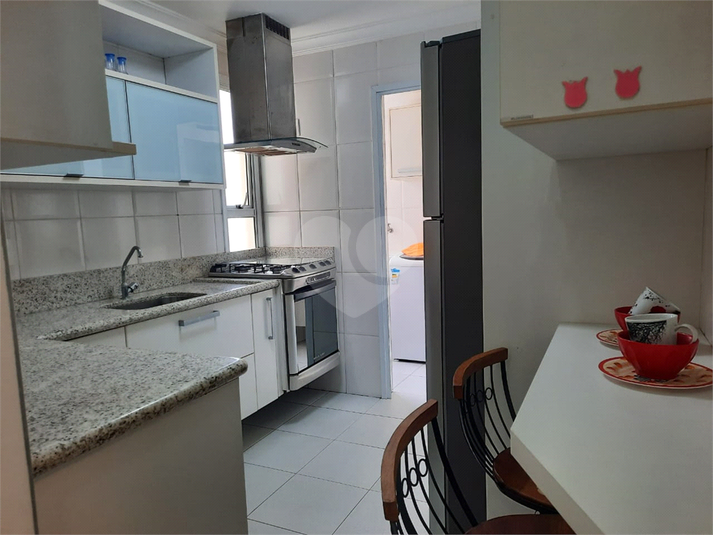 Venda Duplex Guarujá Pitangueiras REO1065851 50