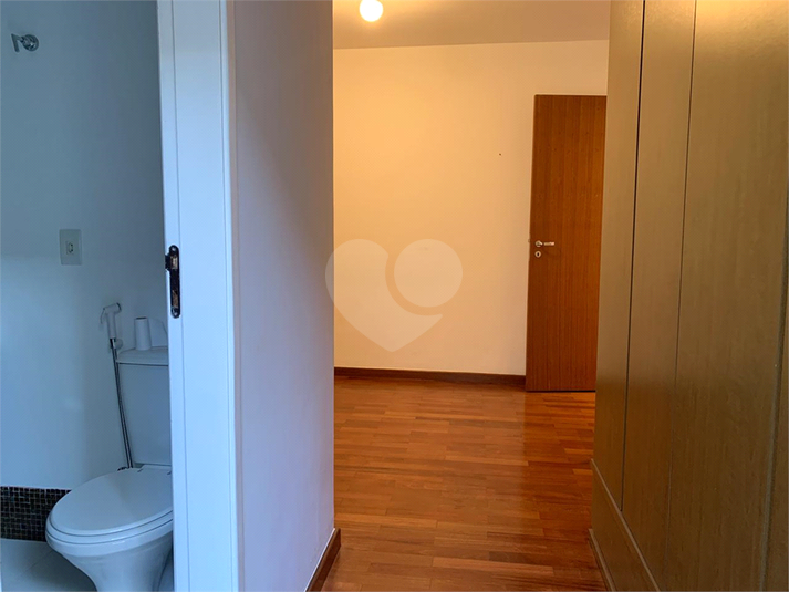 Venda Triplex São Paulo Vila Madalena REO1066219 16