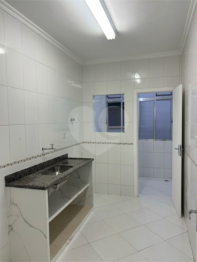 Venda Apartamento Santos Vila Mathias REO1066694 18