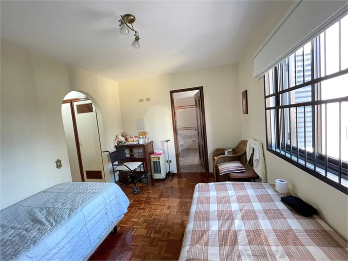 Foto REO1066901