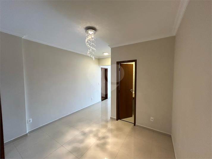 Venda Apartamento São Carlos Centro REO1066974 24