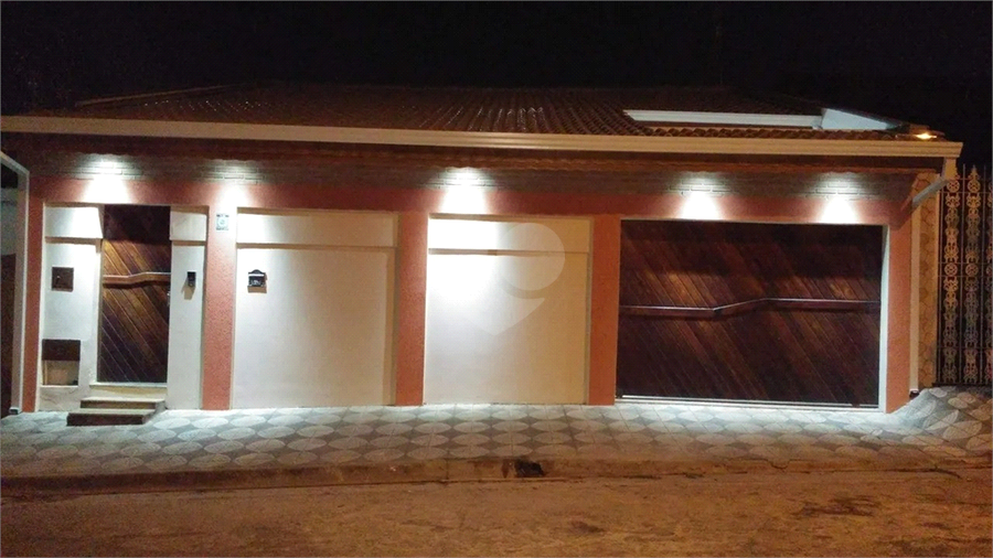 Foto REO1067535