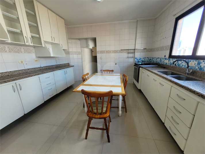 Venda Apartamento Santos Embaré REO1067902 7